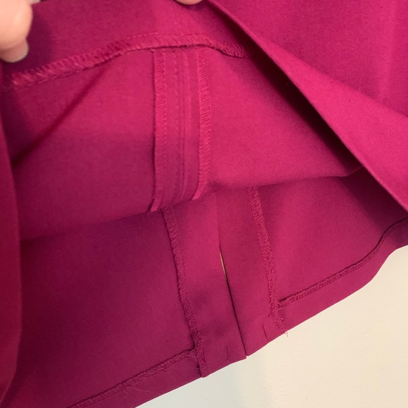 NWT New York and Co (size 18) Dark Fuchsia skirt with slit - Picture 5 of 9
